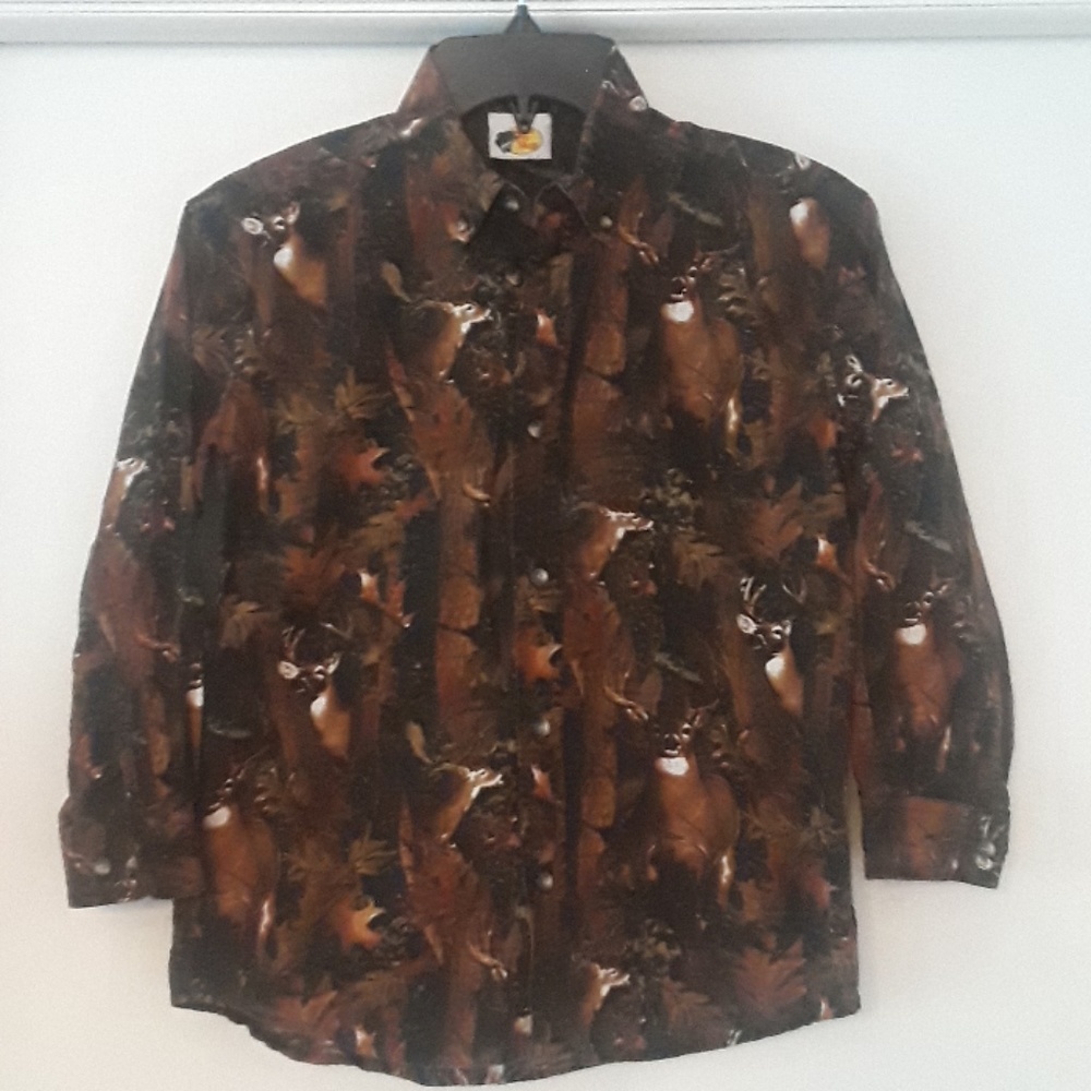 BassPro Shops button down Youth Med/8